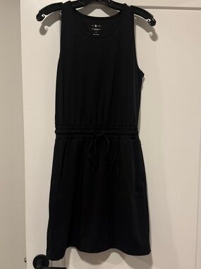 Lou & Grey Black Sleeveless Drawstring Mini Tennis Dress